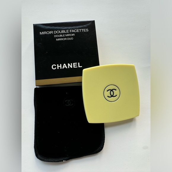 Limited Edition Chanel Dual Mirror (Yellow) - Picture 2 of 6